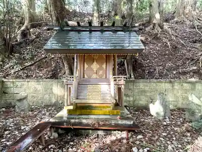 津留八柱神社の本殿・本堂