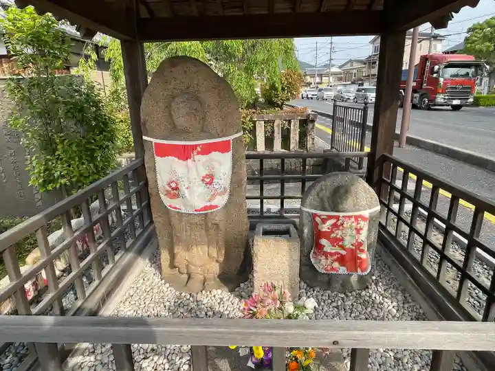 背くらべ地蔵(滋賀県)