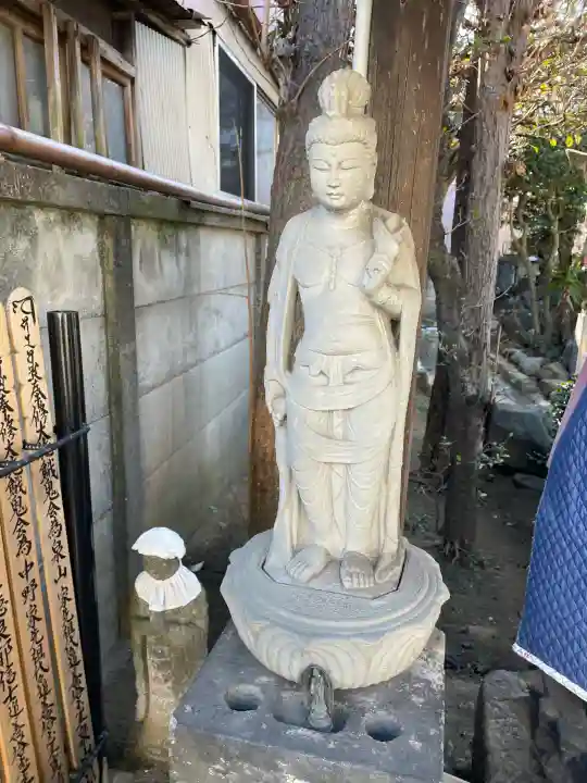 專念寺の{uncategorized: "未分類", other: "その他", undefined: "問題あり", building: "その他建物", grave: "お墓", sacred_gate: "鳥居", guardian: "狛犬", statue: "像", buddha: "仏像", history: "歴史", nature: "自然", garden: "庭園", animal: "動物", pagoda: "塔", temizu: "手水舎", mountain_gate: "山門・神門", sanctuary: "本殿・本堂", subordinate: "末社・摂社", art: "芸術", scenery: "景色", jizo: "地蔵", ema: "絵馬", goshuin: "御朱印", omikuji: "おみくじ", items: "授与品その他", amulet: "お守り", goshuincho: "御朱印帳", eats: "食事", festival: "お祭り", votive_dance: "神楽", shichigosan: "七五三参", wedding: "結婚式", experience: "体験その他", initially: "初詣", around: "周辺", anti_infection: "感染症対策"}