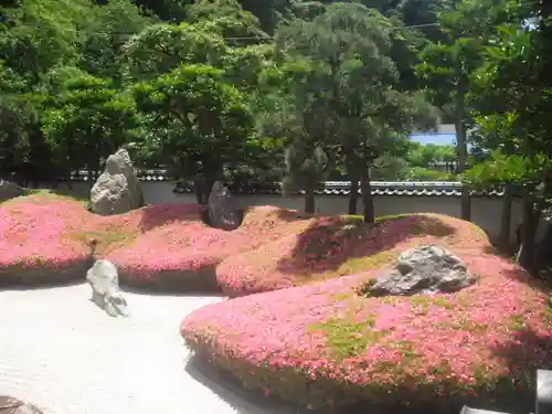 光明寺の庭園