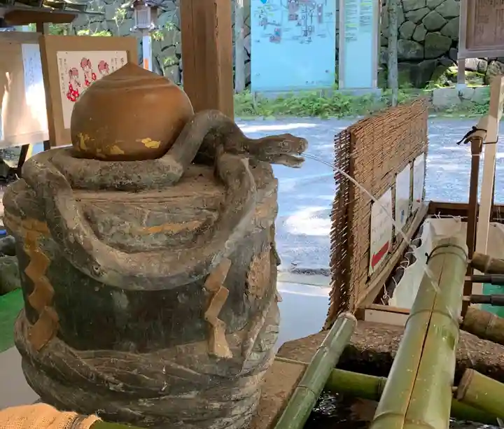 大神神社の手水舎