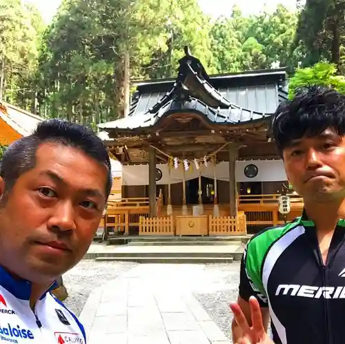 御岩神社の本殿・本堂