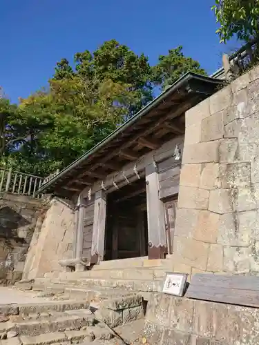 久能山東照宮の山門