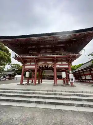 津島神社の山門・神門