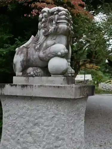 東沼神社の狛犬