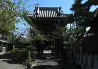 斉年寺の山門・神門