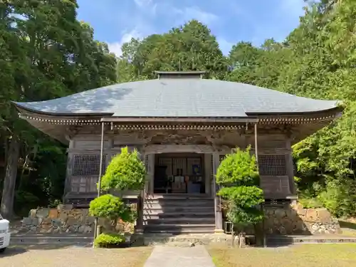 多禰寺の本殿・本堂
