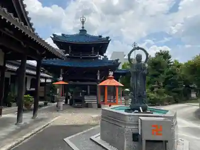 泉龍寺の本殿・本堂