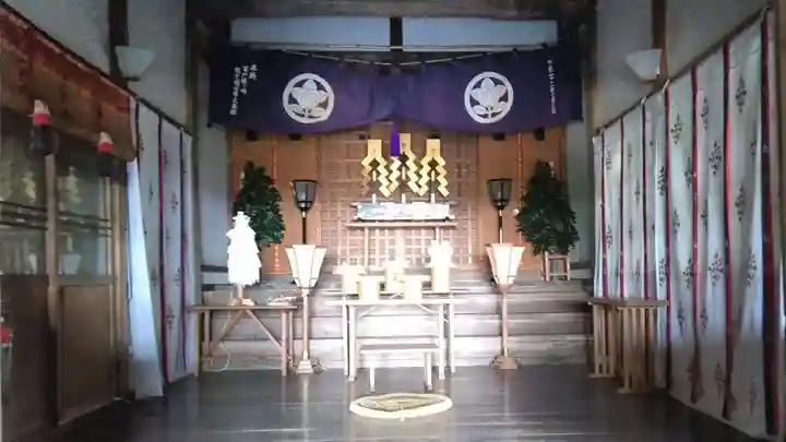 富戸三島神社の本殿・本堂