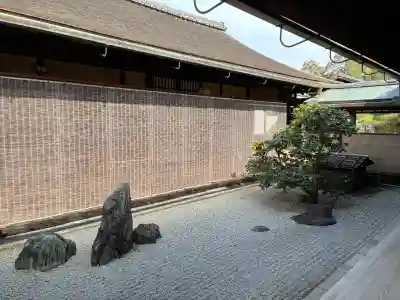 大仙院の{uncategorized: "未分類", other: "その他", undefined: "問題あり", building: "その他建物", grave: "お墓", sacred_gate: "鳥居", guardian: "狛犬", statue: "像", buddha: "仏像", history: "歴史", nature: "自然", garden: "庭園", animal: "動物", pagoda: "塔", temizu: "手水舎", mountain_gate: "山門・神門", sanctuary: "本殿・本堂", subordinate: "末社・摂社", art: "芸術", scenery: "景色", jizo: "地蔵", ema: "絵馬", goshuin: "御朱印", omikuji: "おみくじ", items: "授与品その他", amulet: "お守り", goshuincho: "御朱印帳", eats: "食事", festival: "お祭り", votive_dance: "神楽", shichigosan: "七五三参", wedding: "結婚式", experience: "体験その他", initially: "初詣", around: "周辺", anti_infection: "感染症対策"}