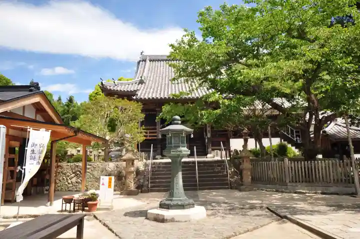 大日寺の本殿・本堂