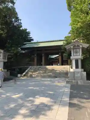 東郷神社の山門・神門