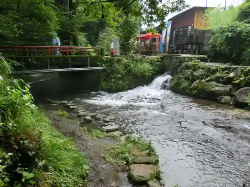 白川吉見神社の周辺
