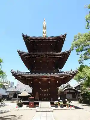 法楽寺の塔