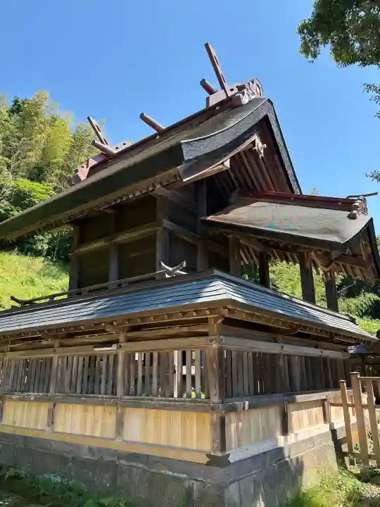 揖夜神社の{uncategorized: "未分類", other: "その他", undefined: "問題あり", building: "その他建物", grave: "お墓", sacred_gate: "鳥居", guardian: "狛犬", statue: "像", buddha: "仏像", history: "歴史", nature: "自然", garden: "庭園", animal: "動物", pagoda: "塔", temizu: "手水舎", mountain_gate: "山門・神門", sanctuary: "本殿・本堂", subordinate: "末社・摂社", art: "芸術", scenery: "景色", jizo: "地蔵", ema: "絵馬", goshuin: "御朱印", omikuji: "おみくじ", items: "授与品その他", amulet: "お守り", goshuincho: "御朱印帳", eats: "食事", festival: "お祭り", votive_dance: "神楽", shichigosan: "七五三参", wedding: "結婚式", experience: "体験その他", initially: "初詣", around: "周辺", anti_infection: "感染症対策"}
