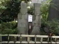 七社神社の像