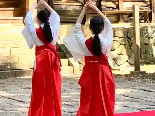 山家神社の神楽