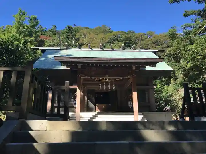 安房神社の本殿・本堂