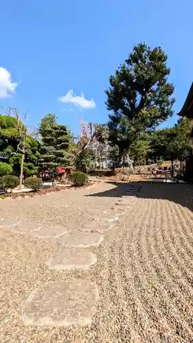 埴生神社の庭園