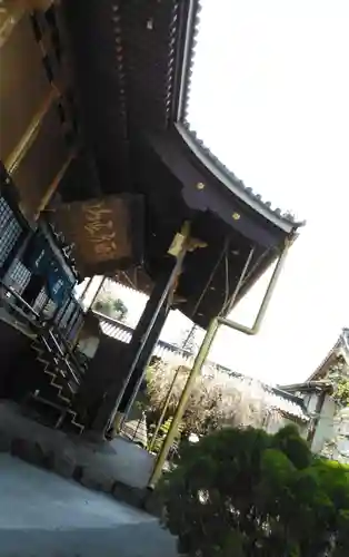 本佛寺の本殿・本堂