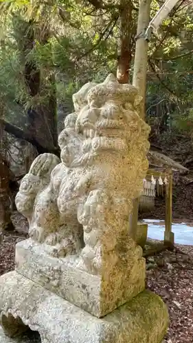 落合神社の狛犬