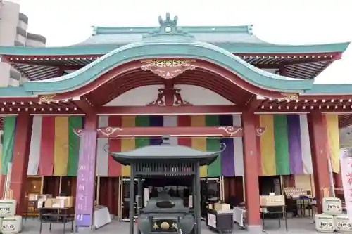 成田山横浜別院延命院の本殿・本堂