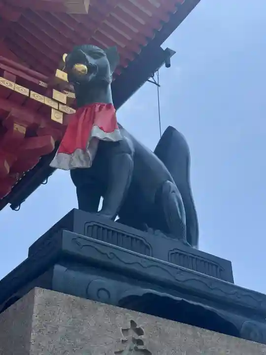 伏見稲荷大社の{uncategorized: "未分類", other: "その他", undefined: "問題あり", building: "その他建物", grave: "お墓", sacred_gate: "鳥居", guardian: "狛犬", statue: "像", buddha: "仏像", history: "歴史", nature: "自然", garden: "庭園", animal: "動物", pagoda: "塔", temizu: "手水舎", mountain_gate: "山門・神門", sanctuary: "本殿・本堂", subordinate: "末社・摂社", art: "芸術", scenery: "景色", jizo: "地蔵", ema: "絵馬", goshuin: "御朱印", omikuji: "おみくじ", items: "授与品その他", amulet: "お守り", goshuincho: "御朱印帳", eats: "食事", festival: "お祭り", votive_dance: "神楽", shichigosan: "七五三参", wedding: "結婚式", experience: "体験その他", initially: "初詣", around: "周辺", anti_infection: "感染症対策"}