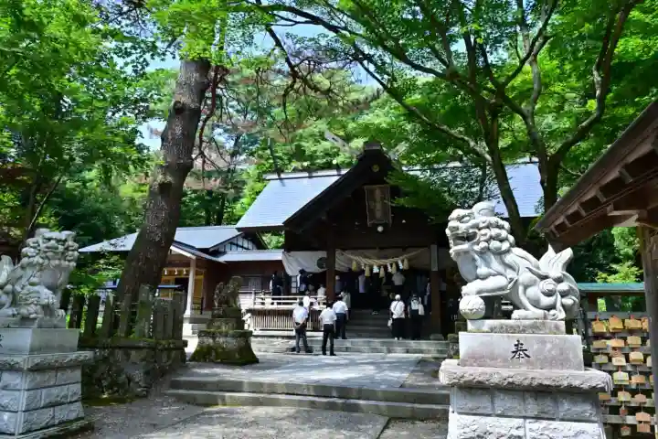 春日山神社(新潟県)