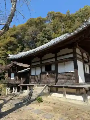 根来寺の{uncategorized: "未分類", other: "その他", undefined: "問題あり", building: "その他建物", grave: "お墓", sacred_gate: "鳥居", guardian: "狛犬", statue: "像", buddha: "仏像", history: "歴史", nature: "自然", garden: "庭園", animal: "動物", pagoda: "塔", temizu: "手水舎", mountain_gate: "山門・神門", sanctuary: "本殿・本堂", subordinate: "末社・摂社", art: "芸術", scenery: "景色", jizo: "地蔵", ema: "絵馬", goshuin: "御朱印", omikuji: "おみくじ", items: "授与品その他", amulet: "お守り", goshuincho: "御朱印帳", eats: "食事", festival: "お祭り", votive_dance: "神楽", shichigosan: "七五三参", wedding: "結婚式", experience: "体験その他", initially: "初詣", around: "周辺", anti_infection: "感染症対策"}