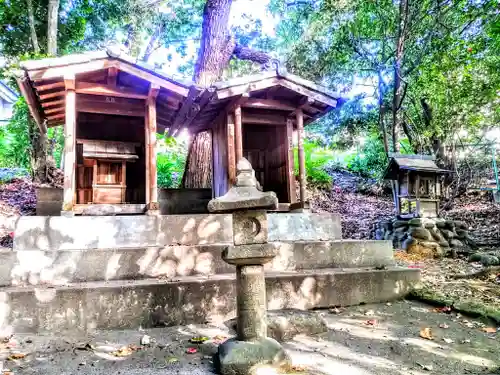 神明社（三ツ屋神明社）の末社