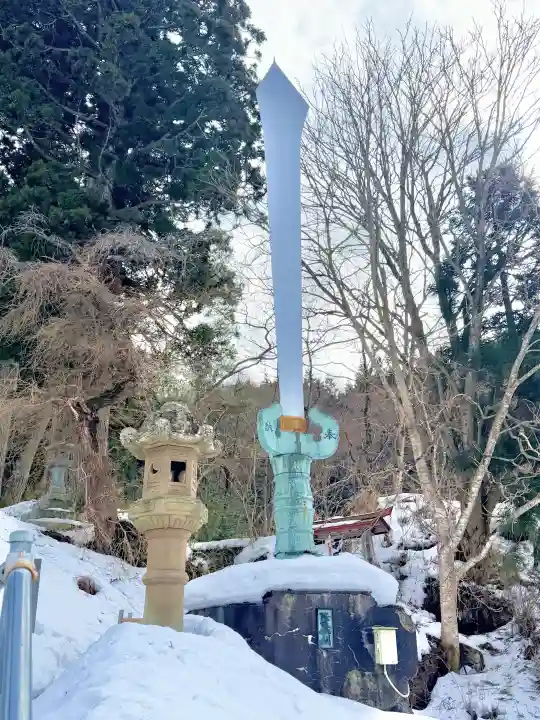 早池峯神社の{uncategorized: "未分類", other: "その他", undefined: "問題あり", building: "その他建物", grave: "お墓", sacred_gate: "鳥居", guardian: "狛犬", statue: "像", buddha: "仏像", history: "歴史", nature: "自然", garden: "庭園", animal: "動物", pagoda: "塔", temizu: "手水舎", mountain_gate: "山門・神門", sanctuary: "本殿・本堂", subordinate: "末社・摂社", art: "芸術", scenery: "景色", jizo: "地蔵", ema: "絵馬", goshuin: "御朱印", omikuji: "おみくじ", items: "授与品その他", amulet: "お守り", goshuincho: "御朱印帳", eats: "食事", festival: "お祭り", votive_dance: "神楽", shichigosan: "七五三参", wedding: "結婚式", experience: "体験その他", initially: "初詣", around: "周辺", anti_infection: "感染症対策"}