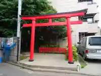 子安稲荷神社の鳥居