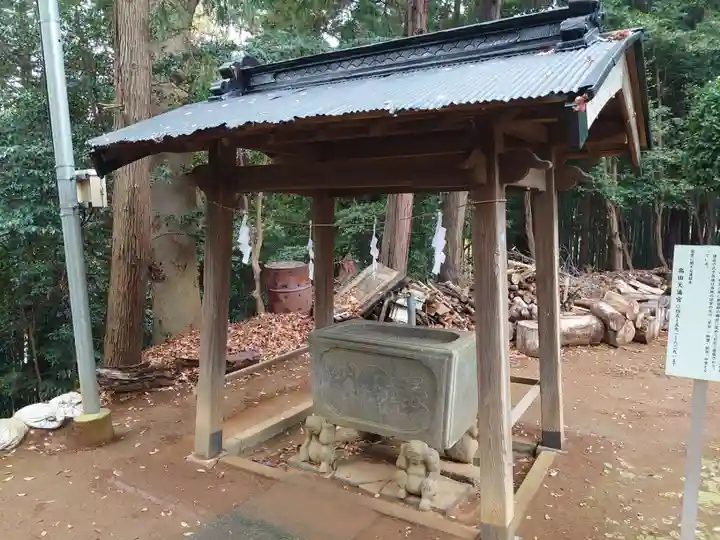 吉田杉山神社の手水舎