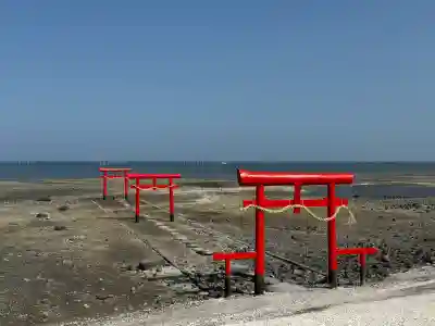 大魚神社の{uncategorized: "未分類", other: "その他", undefined: "問題あり", building: "その他建物", grave: "お墓", sacred_gate: "鳥居", guardian: "狛犬", statue: "像", buddha: "仏像", history: "歴史", nature: "自然", garden: "庭園", animal: "動物", pagoda: "塔", temizu: "手水舎", mountain_gate: "山門・神門", sanctuary: "本殿・本堂", subordinate: "末社・摂社", art: "芸術", scenery: "景色", jizo: "地蔵", ema: "絵馬", goshuin: "御朱印", omikuji: "おみくじ", items: "授与品その他", amulet: "お守り", goshuincho: "御朱印帳", eats: "食事", festival: "お祭り", votive_dance: "神楽", shichigosan: "七五三参", wedding: "結婚式", experience: "体験その他", initially: "初詣", around: "周辺", anti_infection: "感染症対策"}