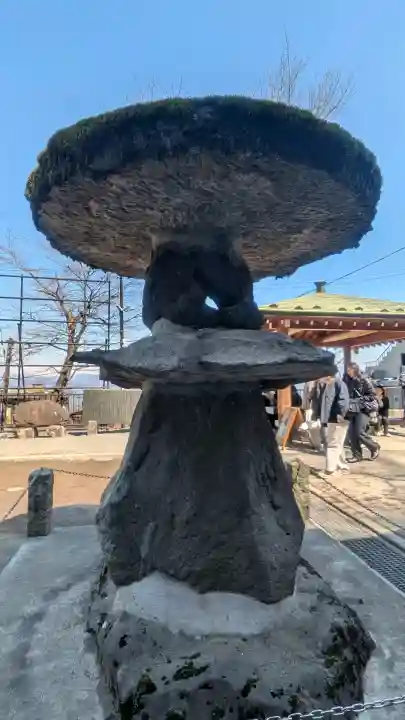 伊香保神社の{uncategorized: "未分類", other: "その他", undefined: "問題あり", building: "その他建物", grave: "お墓", sacred_gate: "鳥居", guardian: "狛犬", statue: "像", buddha: "仏像", history: "歴史", nature: "自然", garden: "庭園", animal: "動物", pagoda: "塔", temizu: "手水舎", mountain_gate: "山門・神門", sanctuary: "本殿・本堂", subordinate: "末社・摂社", art: "芸術", scenery: "景色", jizo: "地蔵", ema: "絵馬", goshuin: "御朱印", omikuji: "おみくじ", items: "授与品その他", amulet: "お守り", goshuincho: "御朱印帳", eats: "食事", festival: "お祭り", votive_dance: "神楽", shichigosan: "七五三参", wedding: "結婚式", experience: "体験その他", initially: "初詣", around: "周辺", anti_infection: "感染症対策"}