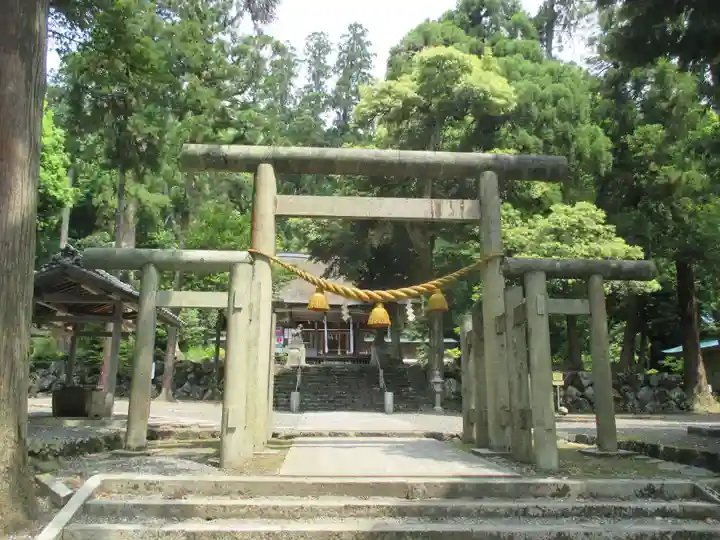伊香具神社の山門・神門