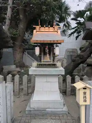 河堀稲生神社の{uncategorized: "未分類", other: "その他", undefined: "問題あり", building: "その他建物", grave: "お墓", sacred_gate: "鳥居", guardian: "狛犬", statue: "像", buddha: "仏像", history: "歴史", nature: "自然", garden: "庭園", animal: "動物", pagoda: "塔", temizu: "手水舎", mountain_gate: "山門・神門", sanctuary: "本殿・本堂", subordinate: "末社・摂社", art: "芸術", scenery: "景色", jizo: "地蔵", ema: "絵馬", goshuin: "御朱印", omikuji: "おみくじ", items: "授与品その他", amulet: "お守り", goshuincho: "御朱印帳", eats: "食事", festival: "お祭り", votive_dance: "神楽", shichigosan: "七五三参", wedding: "結婚式", experience: "体験その他", initially: "初詣", around: "周辺", anti_infection: "感染症対策"}