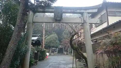 八神社の鳥居