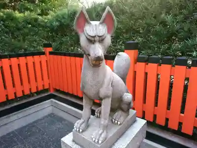 稲荷大明神の狛犬