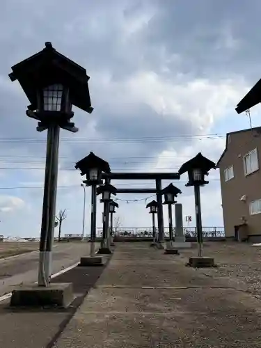 月崎神社の{uncategorized: "未分類", other: "その他", undefined: "問題あり", building: "その他建物", grave: "お墓", sacred_gate: "鳥居", guardian: "狛犬", statue: "像", buddha: "仏像", history: "歴史", nature: "自然", garden: "庭園", animal: "動物", pagoda: "塔", temizu: "手水舎", mountain_gate: "山門・神門", sanctuary: "本殿・本堂", subordinate: "末社・摂社", art: "芸術", scenery: "景色", jizo: "地蔵", ema: "絵馬", goshuin: "御朱印", omikuji: "おみくじ", items: "授与品その他", amulet: "お守り", goshuincho: "御朱印帳", eats: "食事", festival: "お祭り", votive_dance: "神楽", shichigosan: "七五三参", wedding: "結婚式", experience: "体験その他", initially: "初詣", around: "周辺", anti_infection: "感染症対策"}