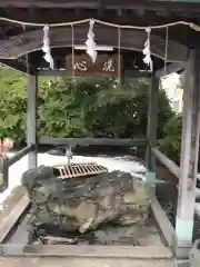 出世稻荷神社の手水