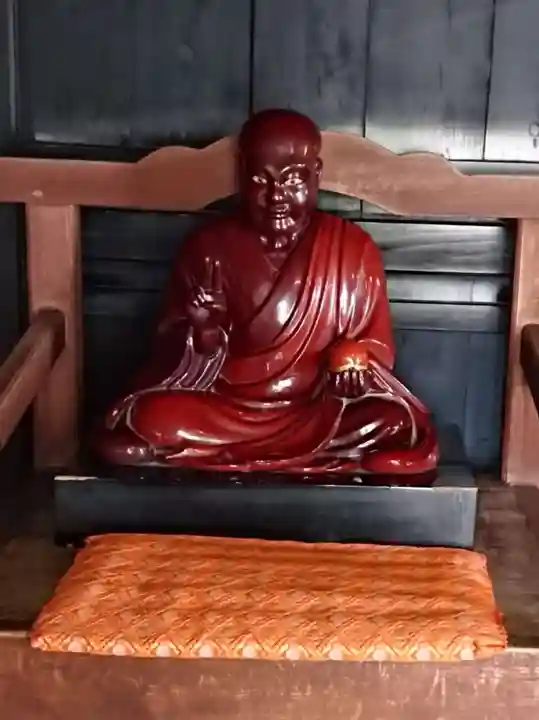 勝福寺の像
