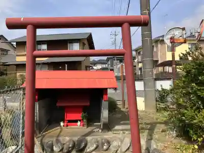 大庭稲荷神社の{uncategorized: "未分類", other: "その他", undefined: "問題あり", building: "その他建物", grave: "お墓", sacred_gate: "鳥居", guardian: "狛犬", statue: "像", buddha: "仏像", history: "歴史", nature: "自然", garden: "庭園", animal: "動物", pagoda: "塔", temizu: "手水舎", mountain_gate: "山門・神門", sanctuary: "本殿・本堂", subordinate: "末社・摂社", art: "芸術", scenery: "景色", jizo: "地蔵", ema: "絵馬", goshuin: "御朱印", omikuji: "おみくじ", items: "授与品その他", amulet: "お守り", goshuincho: "御朱印帳", eats: "食事", festival: "お祭り", votive_dance: "神楽", shichigosan: "七五三参", wedding: "結婚式", experience: "体験その他", initially: "初詣", around: "周辺", anti_infection: "感染症対策"}