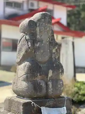 奥富士出雲神社の像
