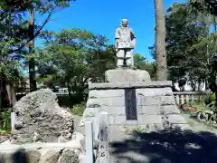 焼津神社の像