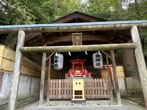 伊射奈岐神社の末社