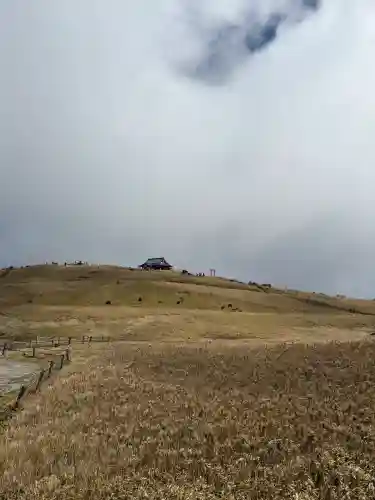 箱根元宮の{uncategorized: "未分類", other: "その他", undefined: "問題あり", building: "その他建物", grave: "お墓", sacred_gate: "鳥居", guardian: "狛犬", statue: "像", buddha: "仏像", history: "歴史", nature: "自然", garden: "庭園", animal: "動物", pagoda: "塔", temizu: "手水舎", mountain_gate: "山門・神門", sanctuary: "本殿・本堂", subordinate: "末社・摂社", art: "芸術", scenery: "景色", jizo: "地蔵", ema: "絵馬", goshuin: "御朱印", omikuji: "おみくじ", items: "授与品その他", amulet: "お守り", goshuincho: "御朱印帳", eats: "食事", festival: "お祭り", votive_dance: "神楽", shichigosan: "七五三参", wedding: "結婚式", experience: "体験その他", initially: "初詣", around: "周辺", anti_infection: "感染症対策"}