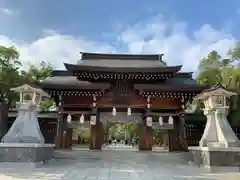 湊川神社の山門