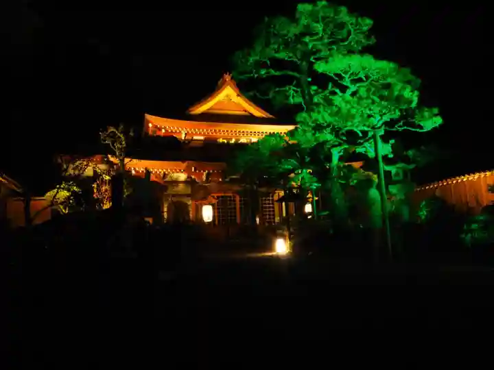 目の霊山 油山寺の本殿・本堂