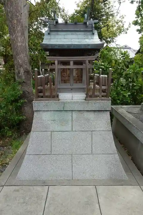 羽束師坐高御産日神社の末社・摂社